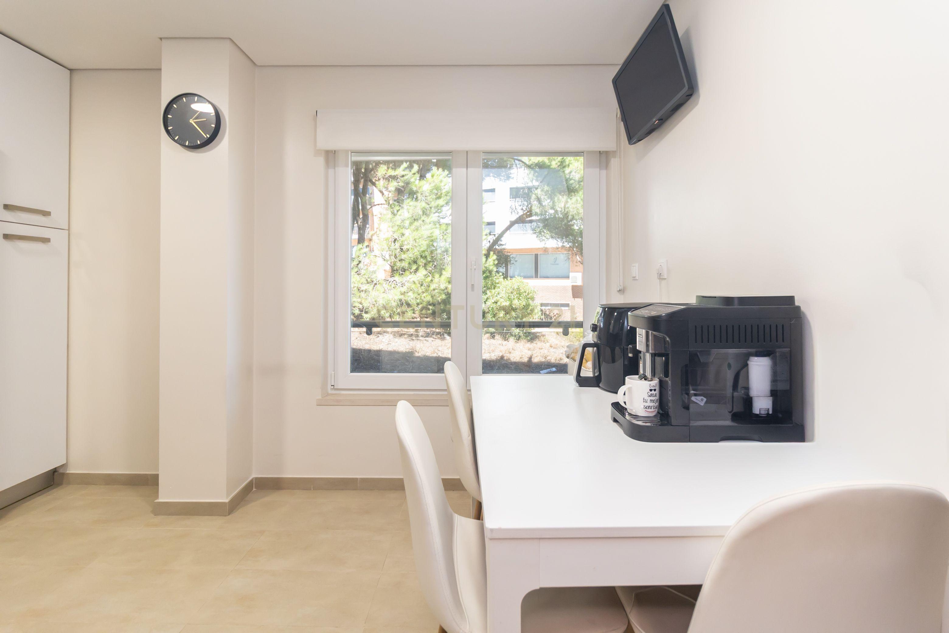 Fotografia 10 de T3 com 125 m² | Quinta de São Macário | Suíte, Varanda e Arrecadação