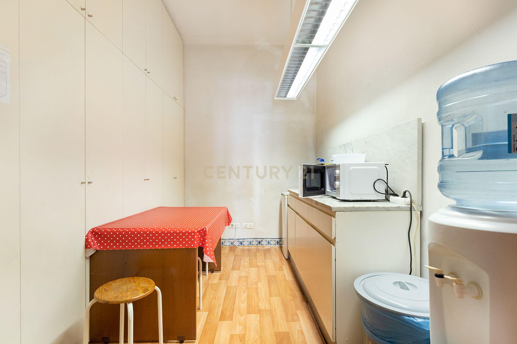 Andar em edifício pombalino, 300m2, Rua de São José (jto ao teatro Tivoli) - Image 38