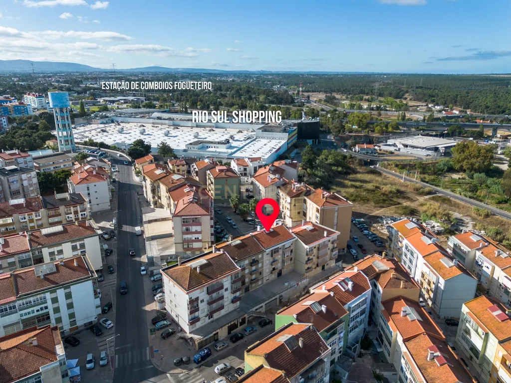 Apartamento semi-Renovado T2 em Seixal, Setúbal - 270.000€ - Image 23