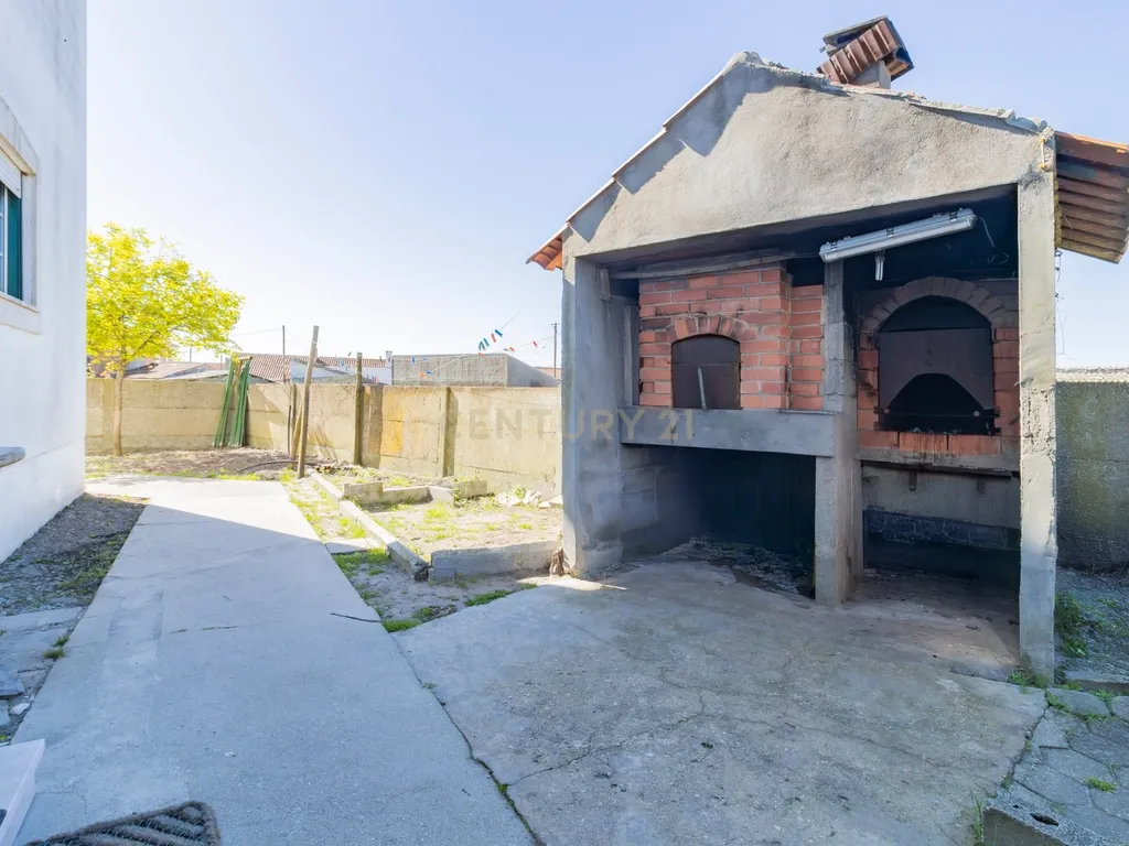 Moradia T5 com terreno - Image 43
