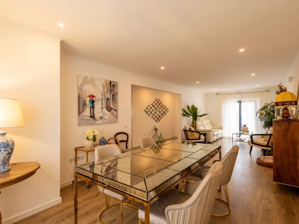 Moradia de Sonho na Charneca da Caparica – Elegância, Conforto e Localização Privilegiada - Image 52
