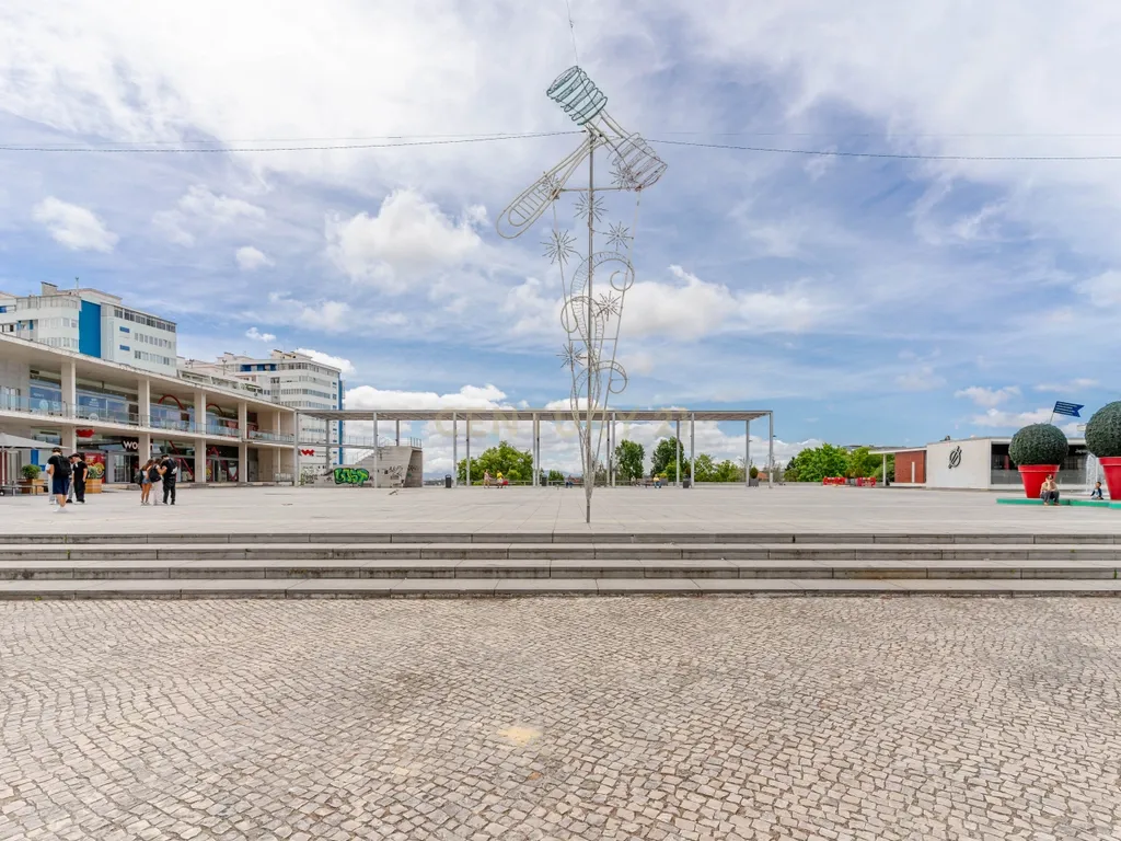 T3 Almada (PRAÇA SÃO JOÃO BATISTA) - Image 10