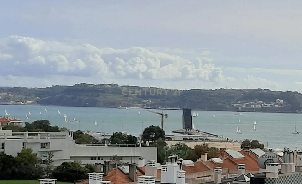 T3 para arrendamento em Linda-a-Velha - Image 1
