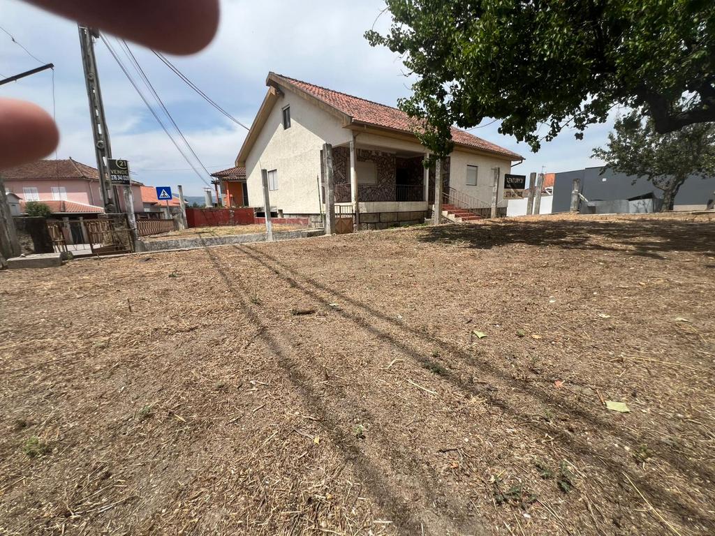 🏡 Moradia Isolada de 4 Frentes – Vila Verde da Raia, Chaves - Image 19