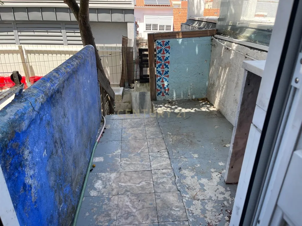 Apartamento T2 em Odivelas - Perto de Todas as Comodidades - Image 13