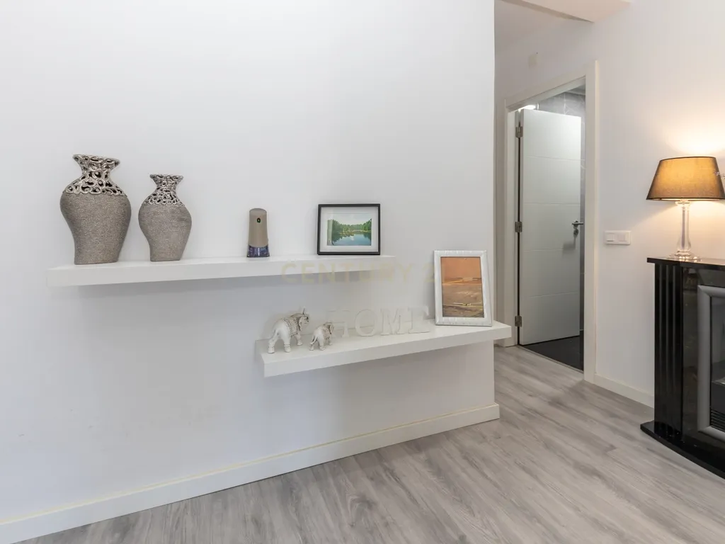 Apartamento T2 no Feijó totalmente remodelado - Image 9