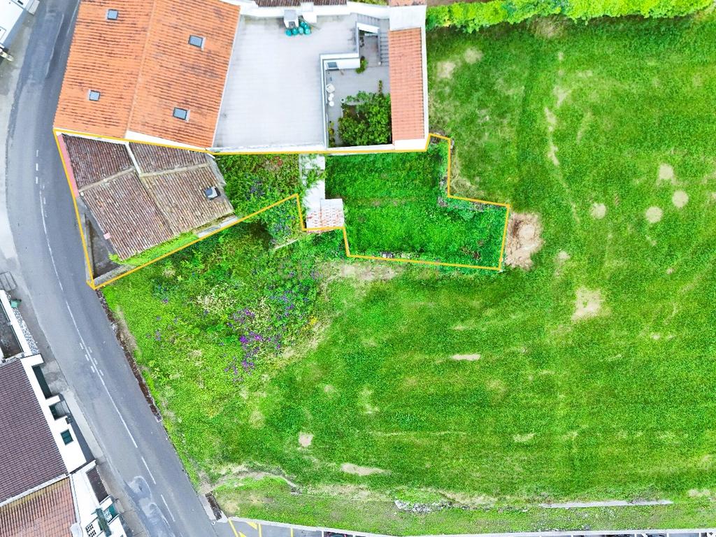 Moradia T3 em Santa Bárbara da Ribeira Grande - Image 4