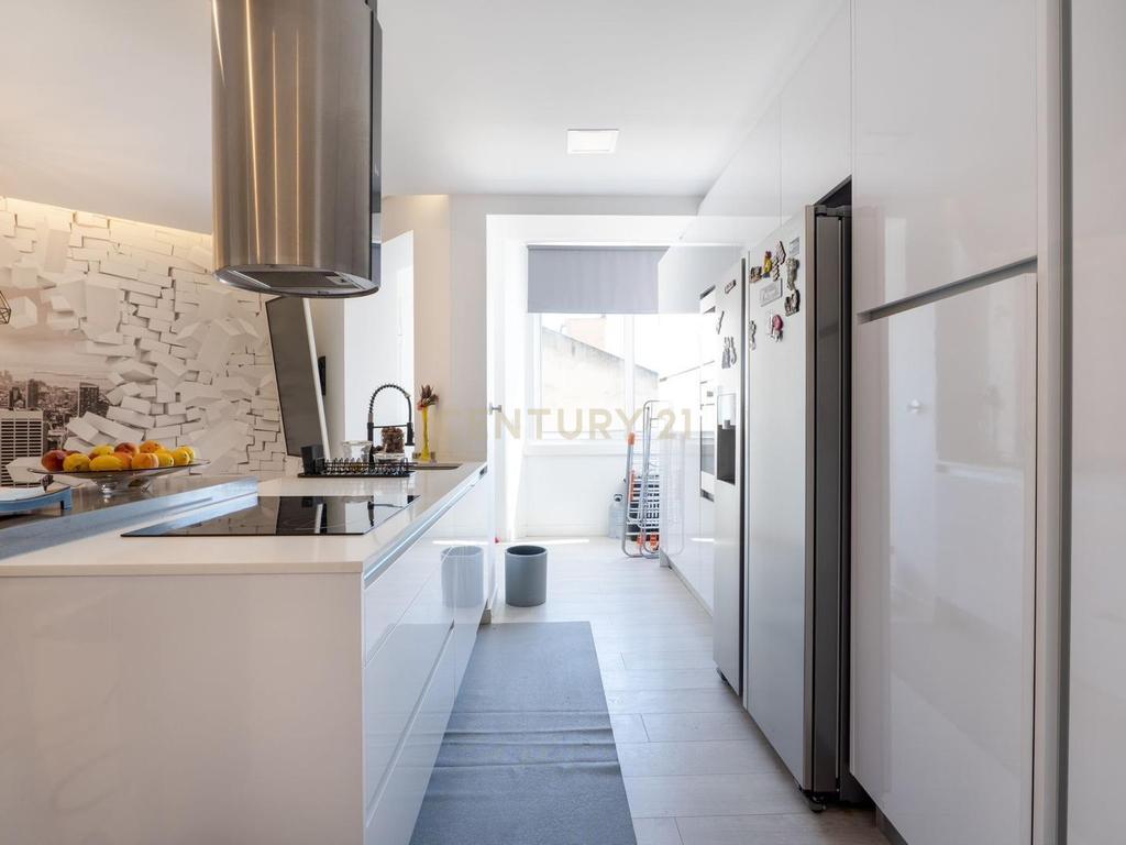 Apartamento T3 de Luxo no Coração de Lisboa - Alameda D. Afonso Henriques - Image 3