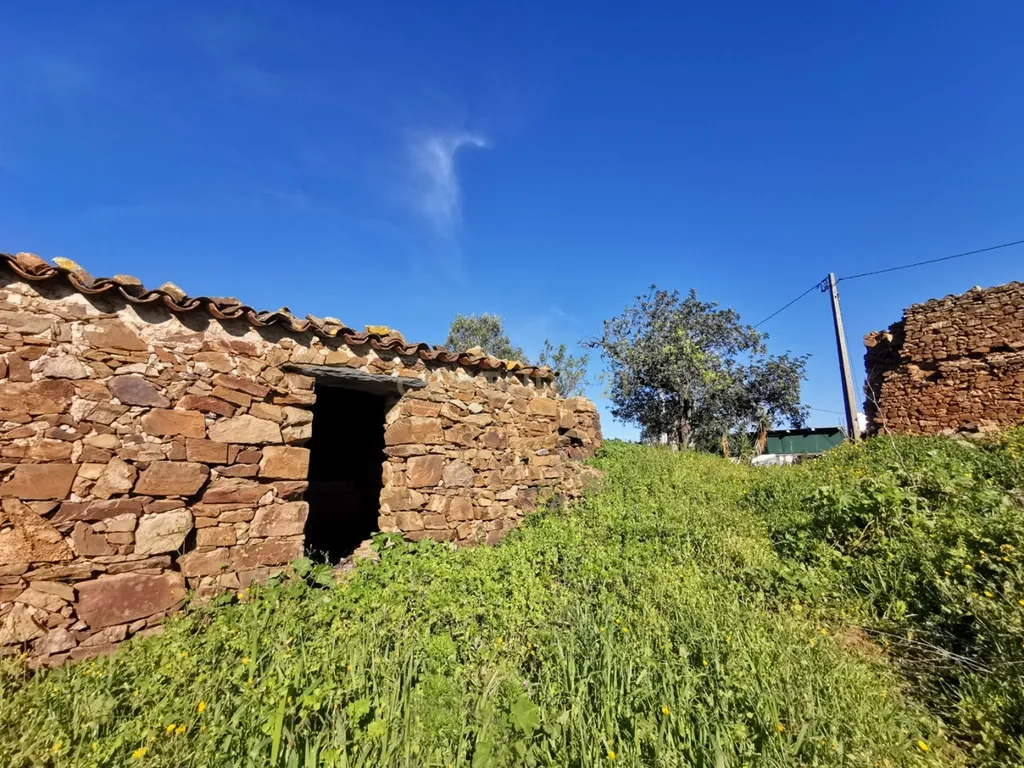 Oportunidade! - Projeto Aprovado Para Moradia com Vista Mar e Serra - Image 16