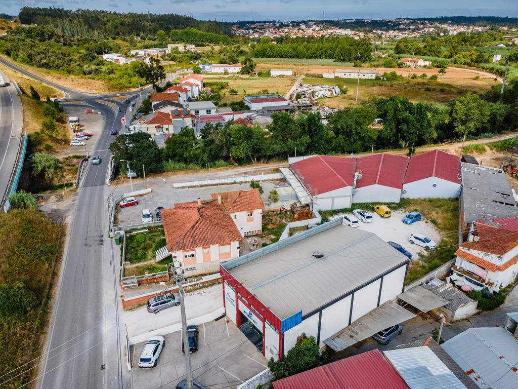 Armazém composto por 3 Edifícios e Amplo Logradouro – Ponte das Mestras, Leiria - Image 24