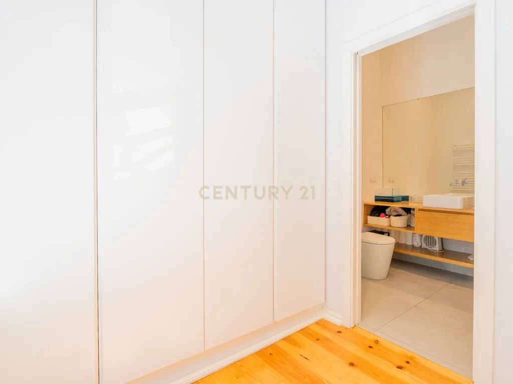 Apartamento T5 de Charme com Jardim Privativo nas Avenidas Novas | Avenida 5 de Outubro, Lisboa - Image 29
