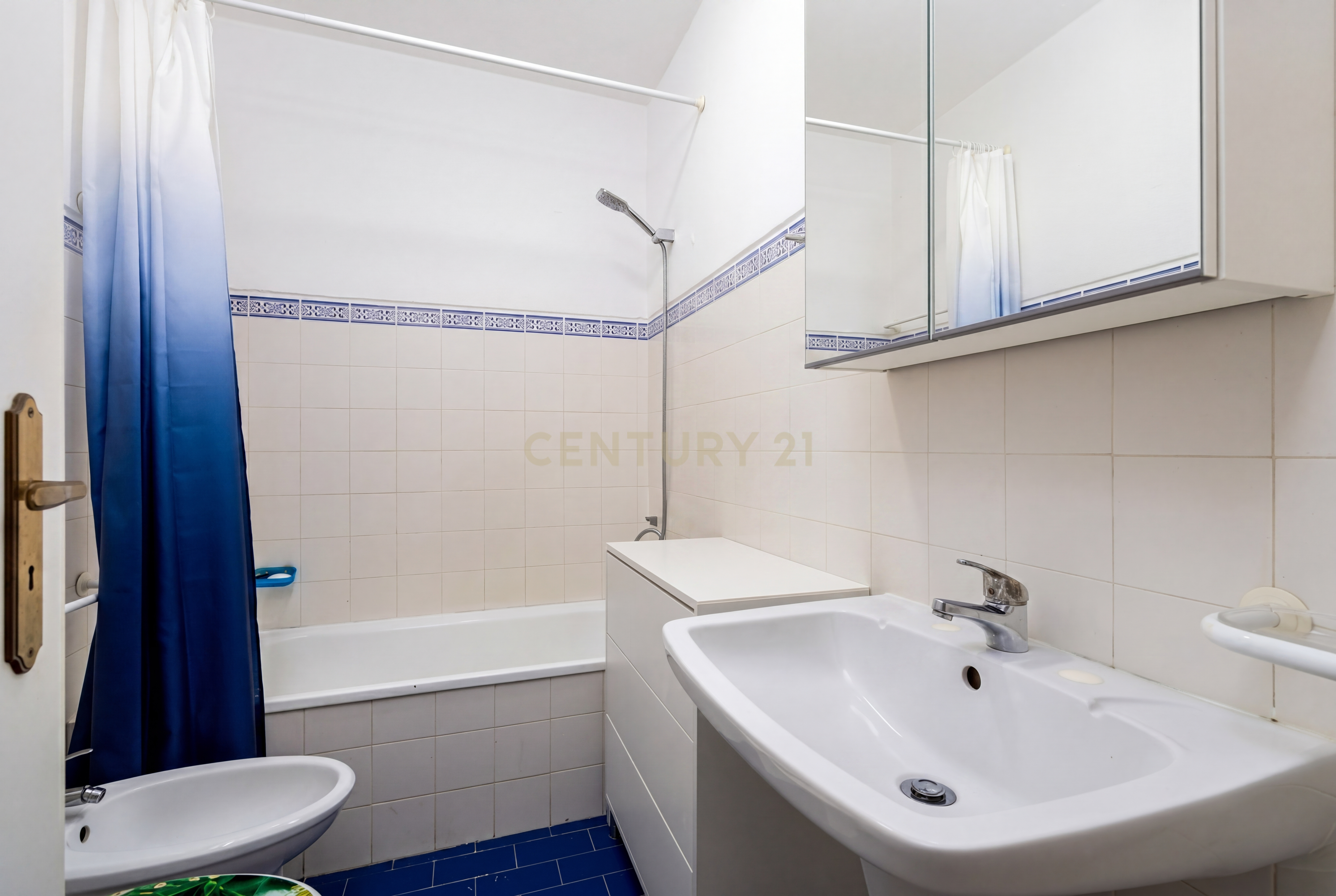 Fotografia 8 de Apartamento T3 em Quelfes, Olhão