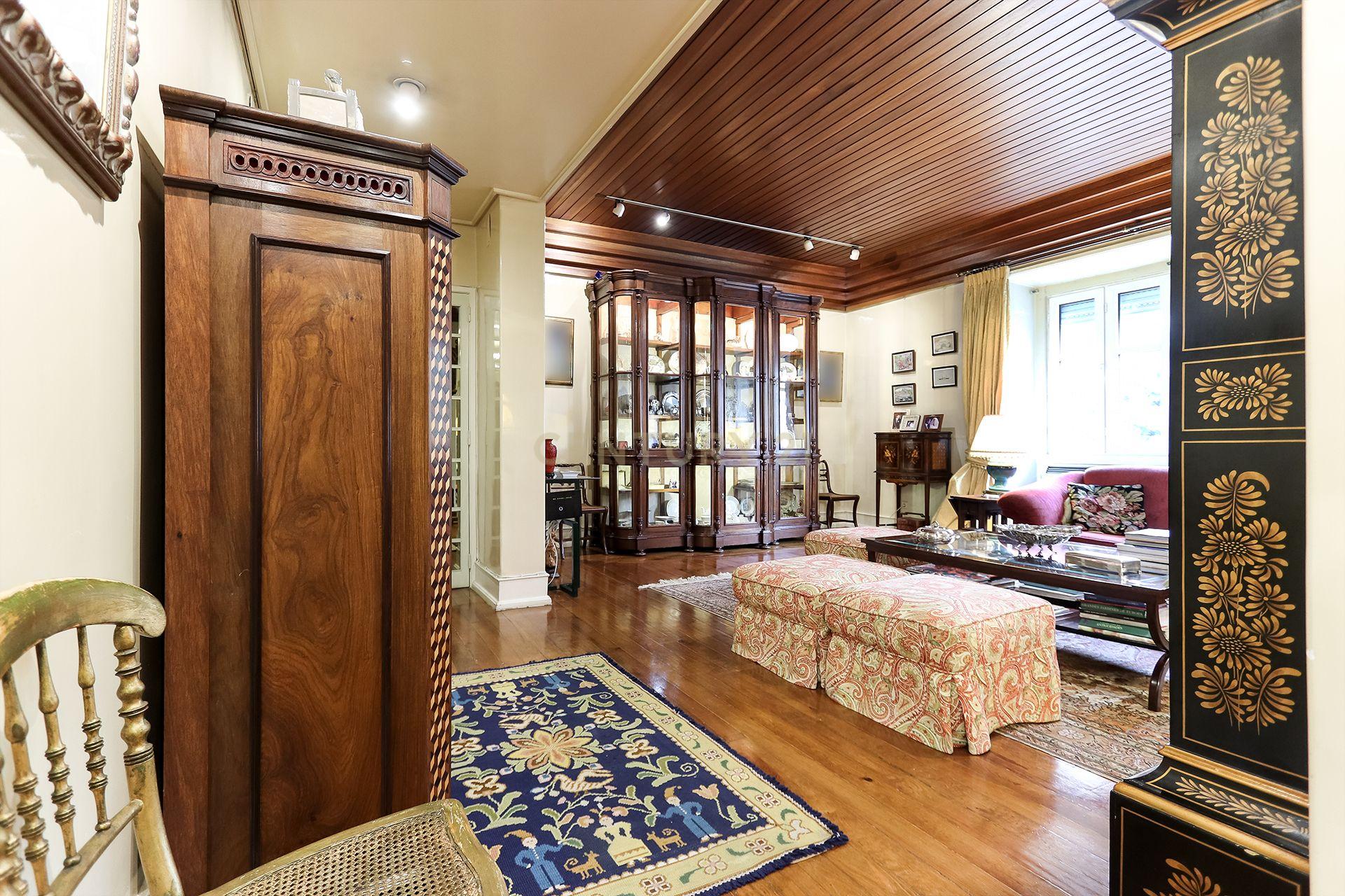 Apartamento T6 de charme no Areeiro - Image 15