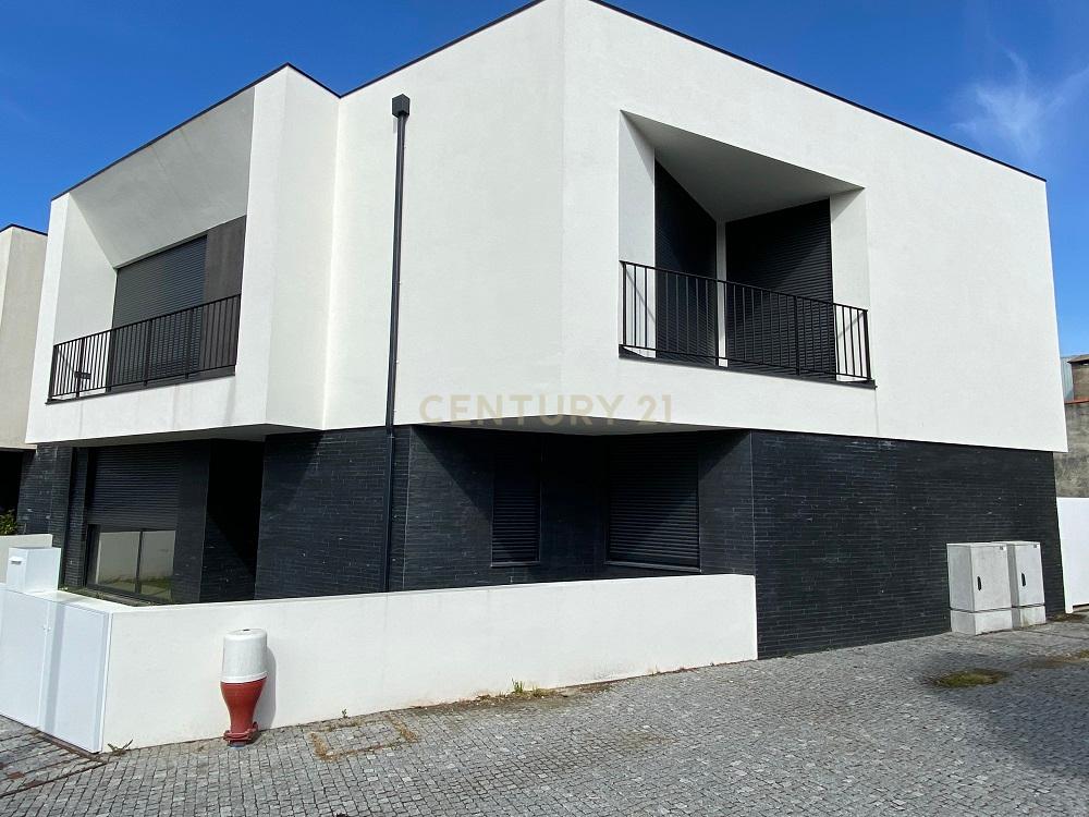 Moradia T5 gaveto Aver-o-Mar, Póvoa de Varzim - Image 38