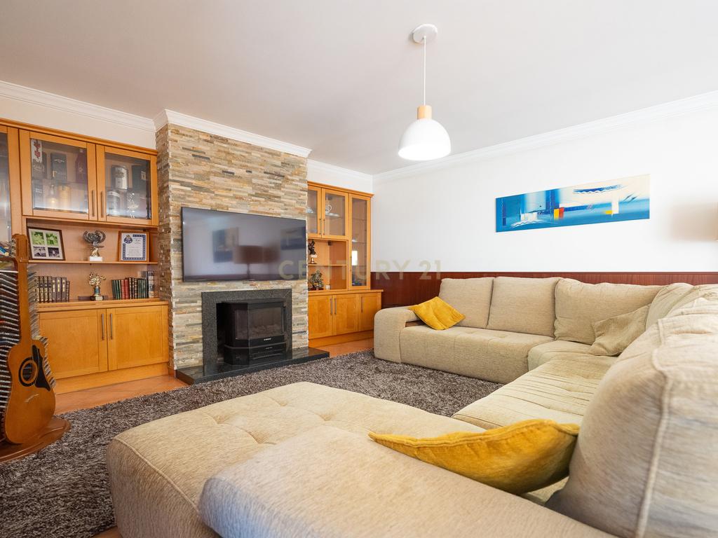 Moradia T4, com jardim e terraço, em Anadia  - Image 3