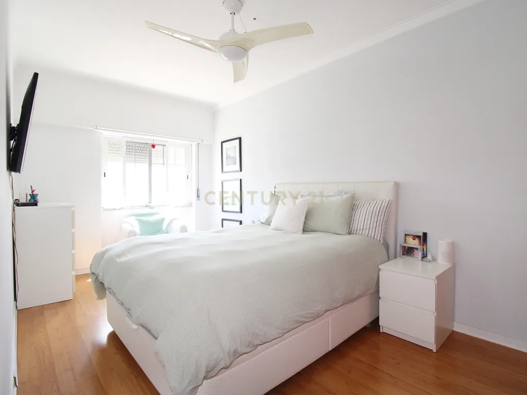 Apartamento T2 na Amora , Seixal - Image 10