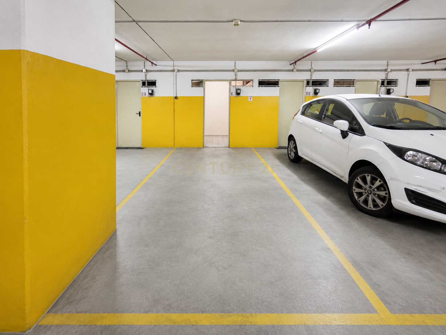 LUGAR DE GARAGEM 13 M² | ARRUMO 5,5 M² | BESSA | PORTO