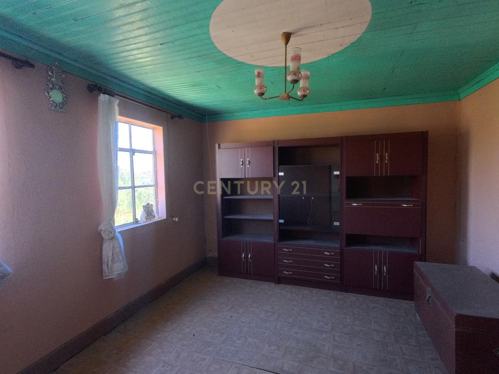 Casa T4 em União das freguesias de Mamouros, Castro Daire - Image 4