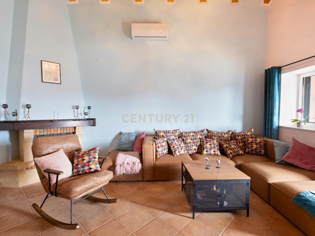 Quinta encantadora com potencial de expansão perto de Albufeira - Image 5