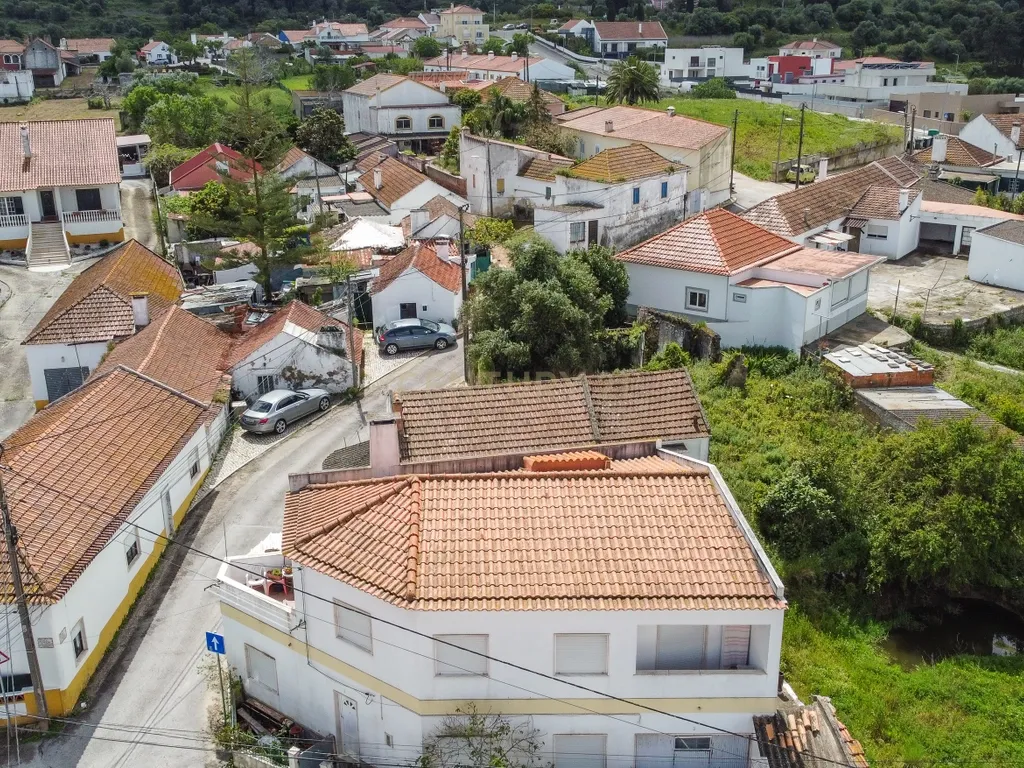 Moradia T3 na Quinta do Anjo com Vista Panorâmica e Garagem - Image 57