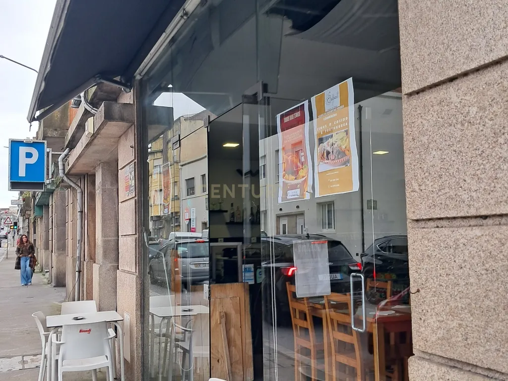 Loja com armazém na rua do Carvalhido - Porto - Image 5