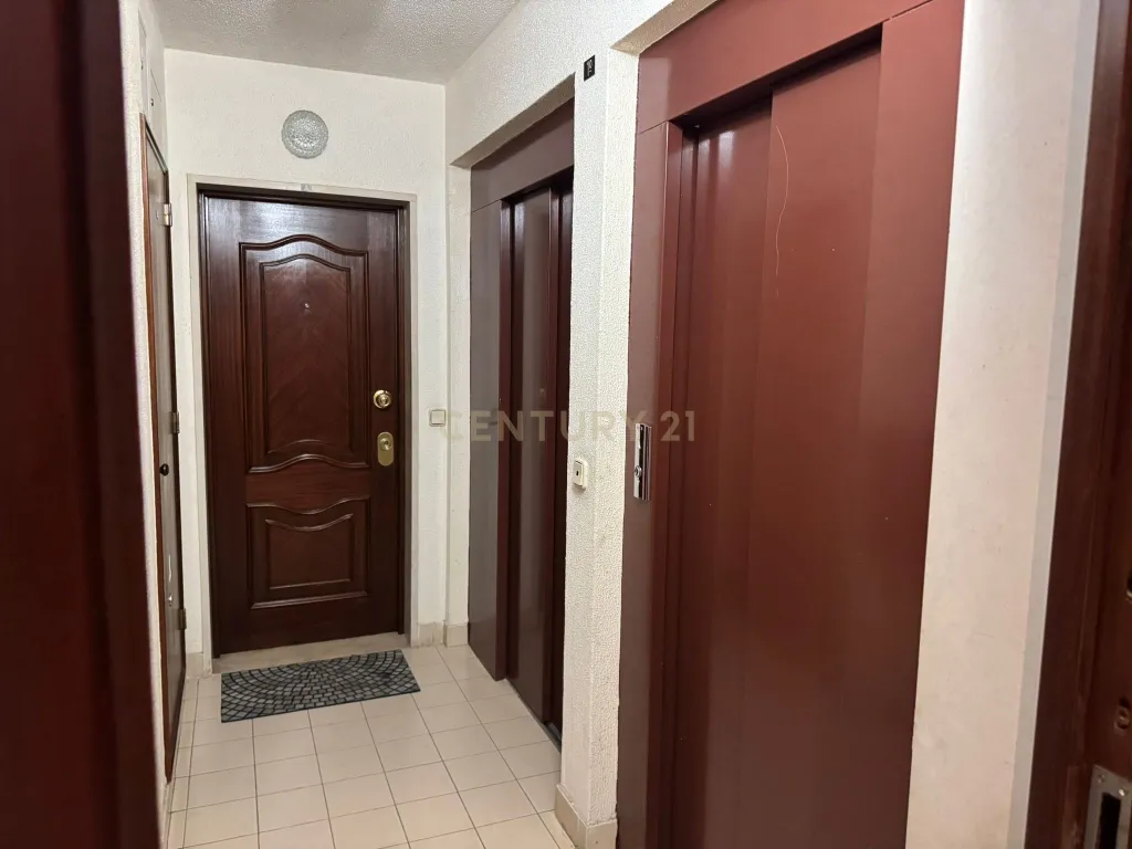 Apartamento T2 Rio de Mouro - Image 16