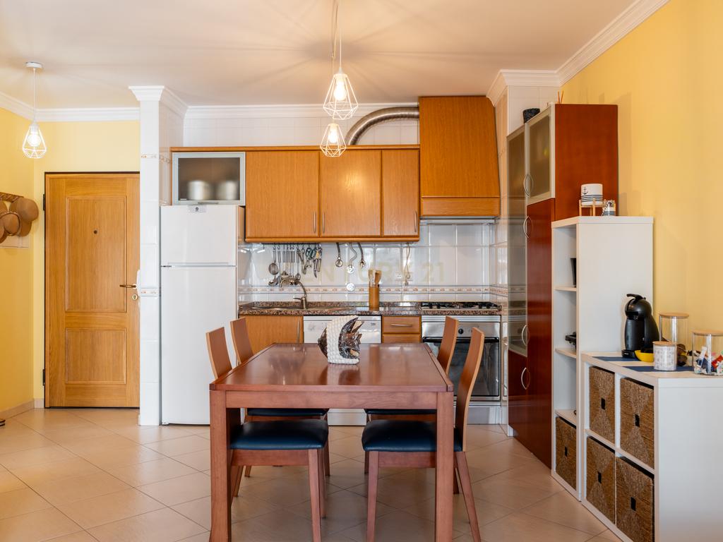 Apartamento T1 em Armação de Pêra | A apenas 2 minutos da praia | Conforto, Localização e excelente Oportunidade de Investimento - Image 13