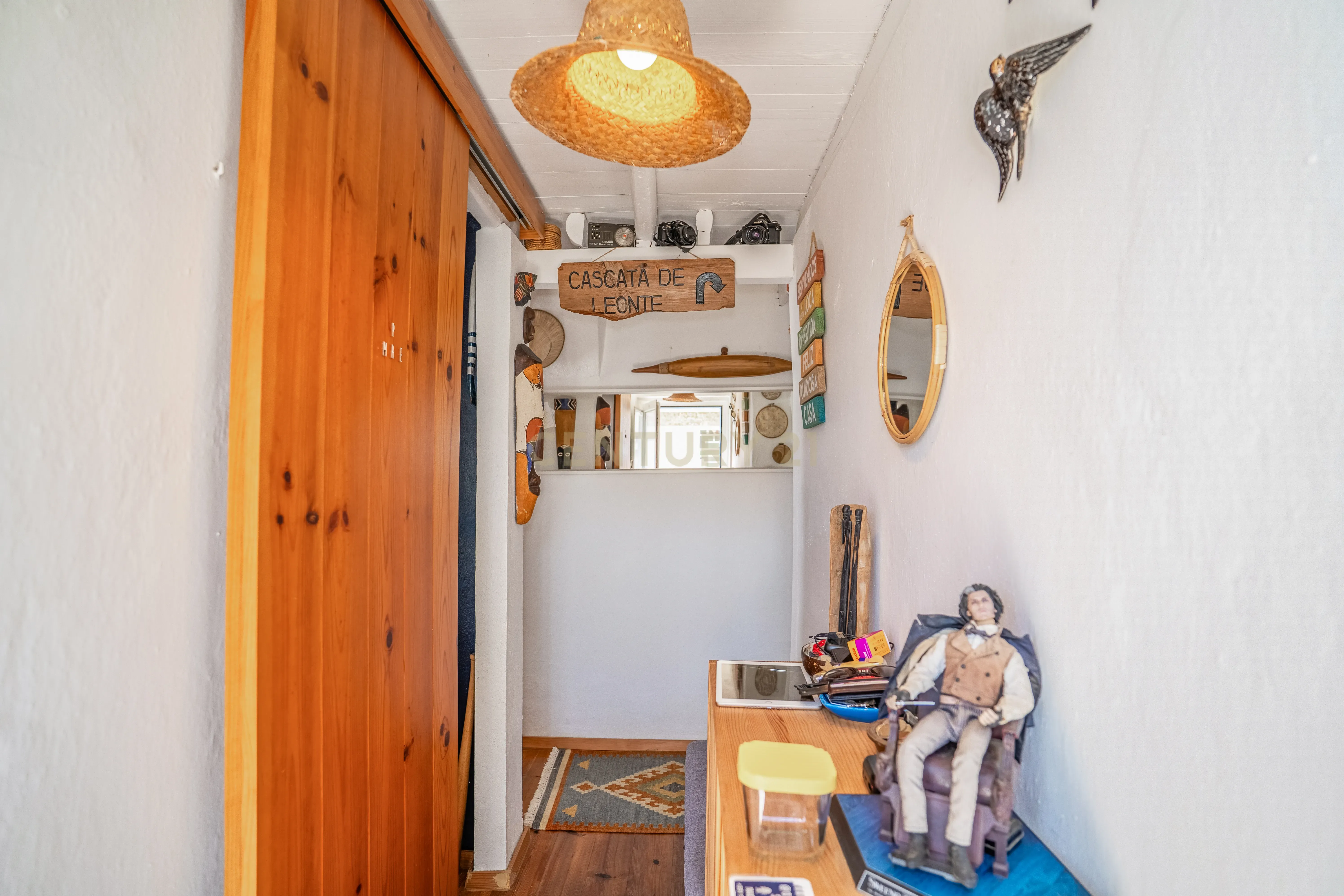 Fotografia 5 de Moradia Rústica T2 renovada, localizada no Bairro Srª da Luz, na Vila de Óbidos