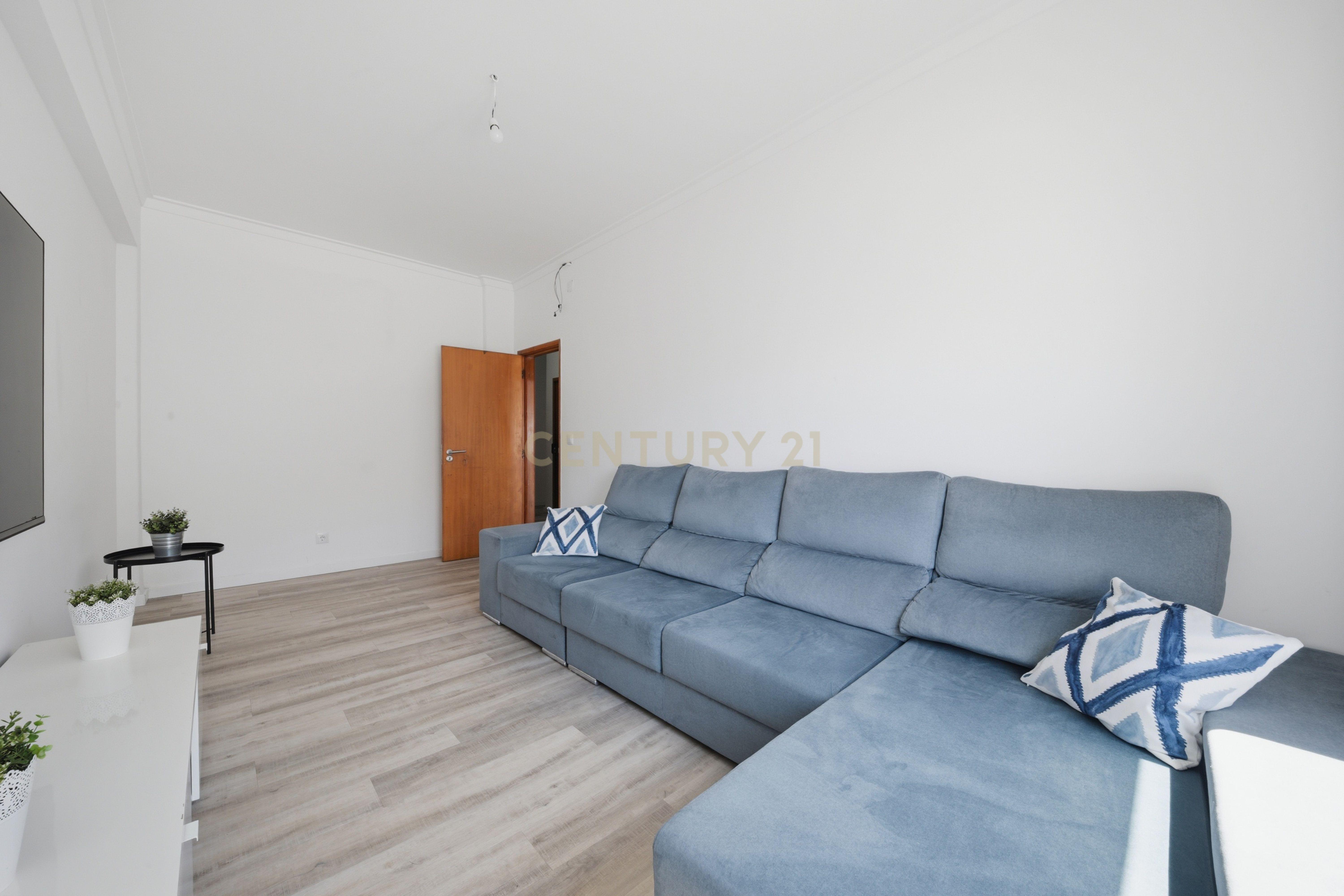 Fotografia 9 de Agualva-Cacém T2+1 Remodelado!
