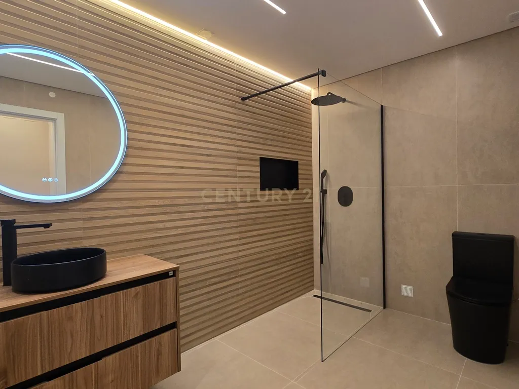 Luxuosa Penthouse Duplex T4+1 na Costa da Guia, em Cascais, com Vista Mar - Image 34