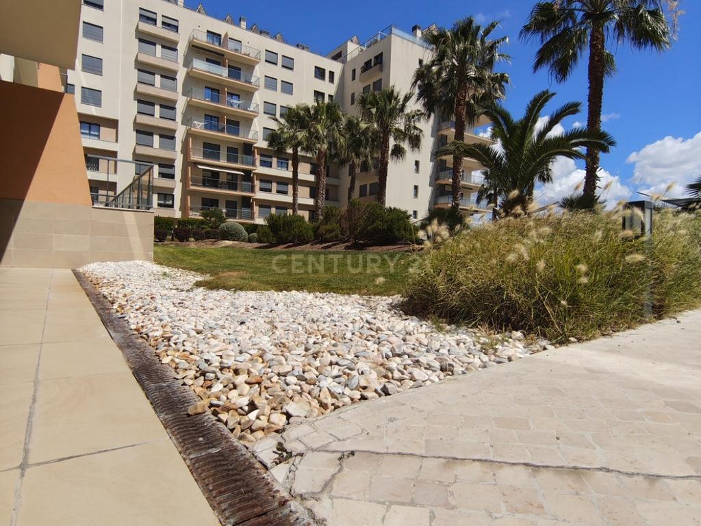 Fantástico T3, dois lugares de parqueamento e arrecadação - River Terraces, Seixal - Image 45