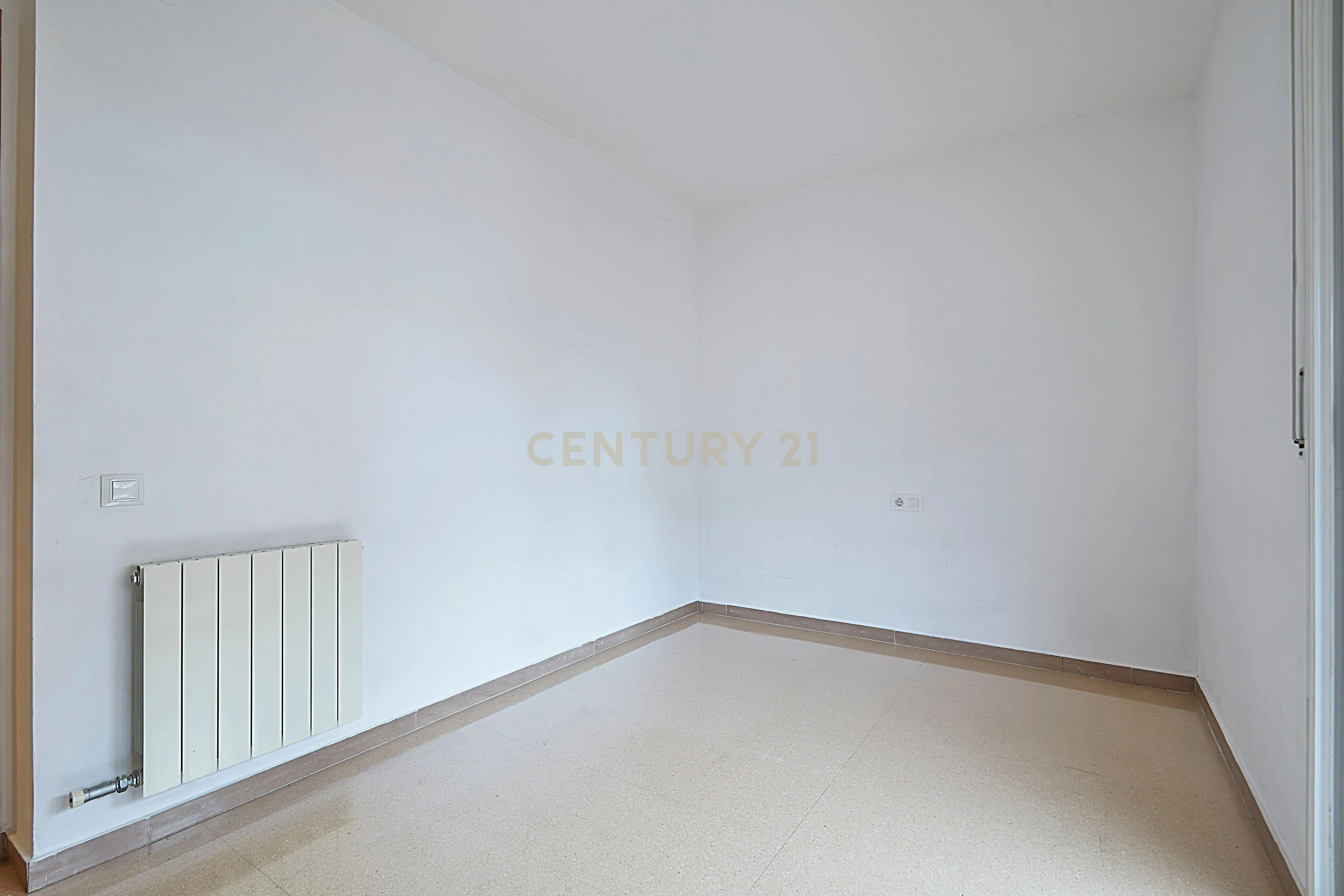 - Image 31