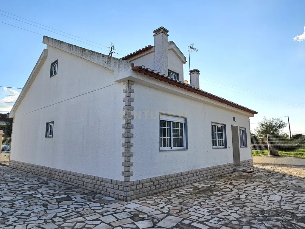 Vila T2+2 em Vendas Novas - Image 37