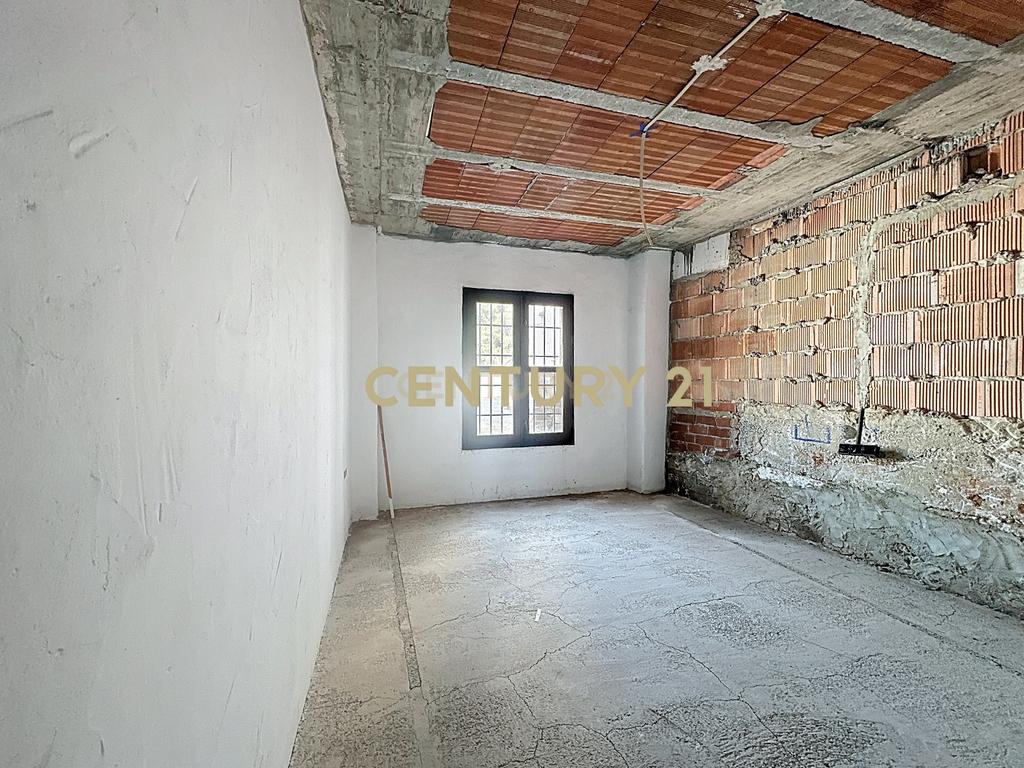Grande casa de 9 quartos com piscina em El Acebuchal, ideal para um B&B ou retiro rural - Image 10