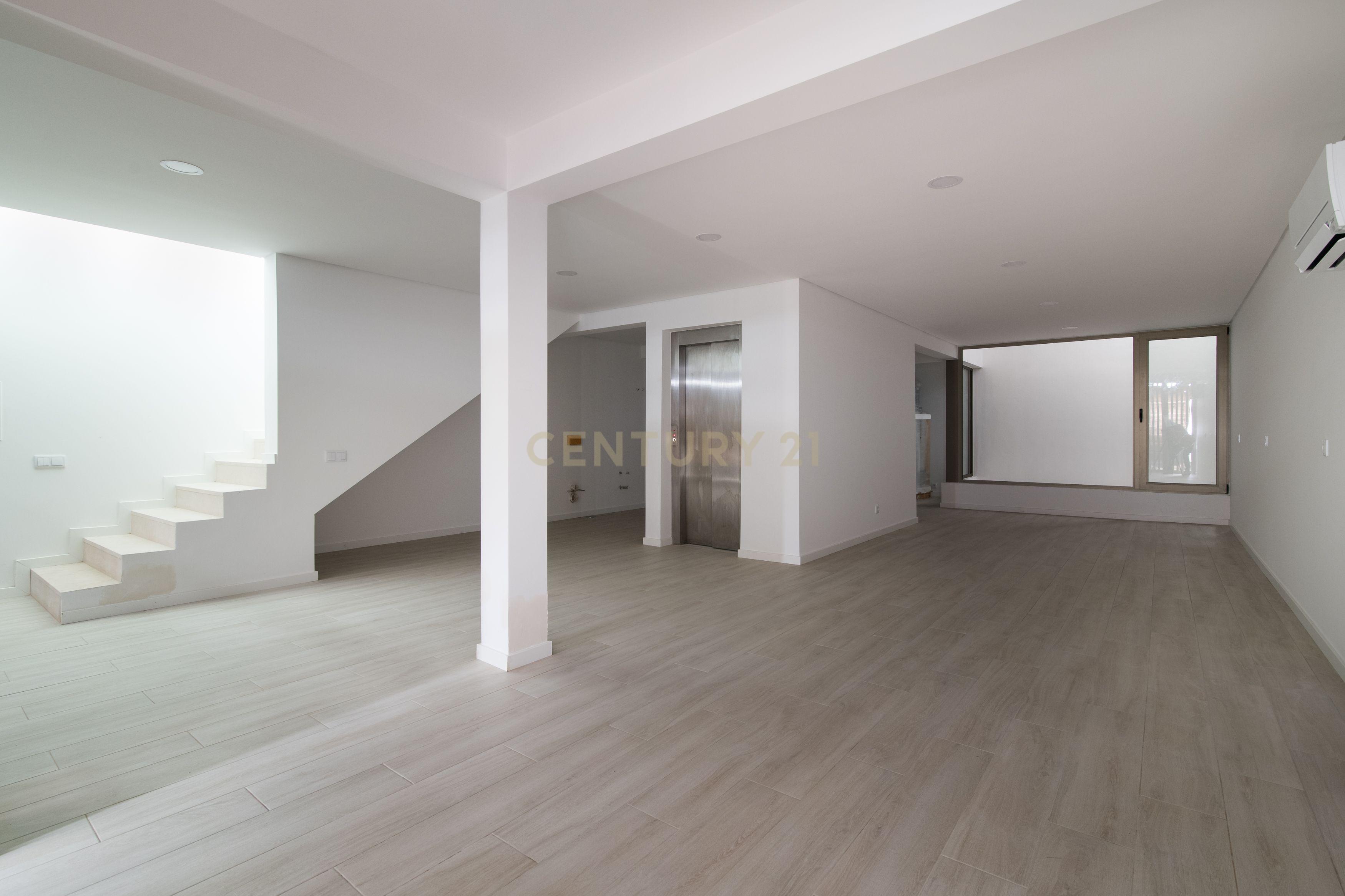 Condomínio Villas d’Ouro – Exclusividade e Conforto no Coração de Sesimbra - Image 50