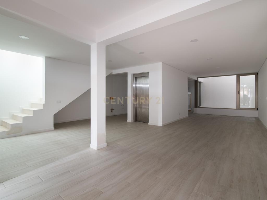 Condomínio Villas d’Ouro – Exclusividade e Conforto no Coração de Sesimbra - Image 50