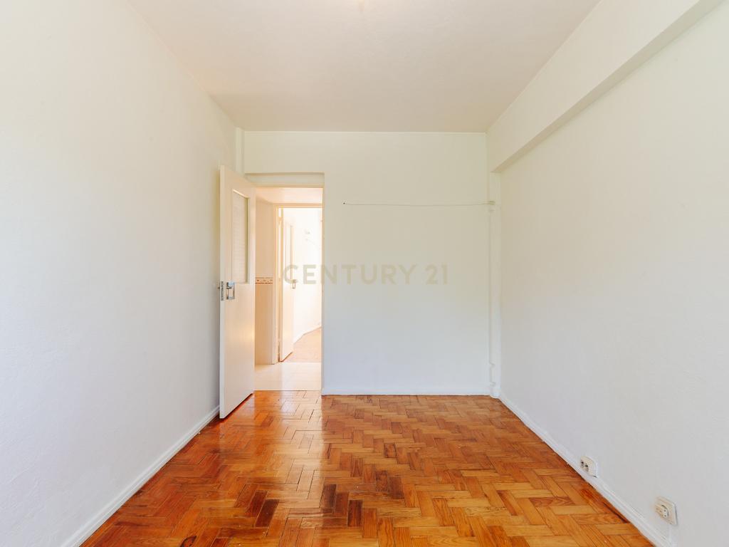 Apartamento T3 nos Olivais - Image 31