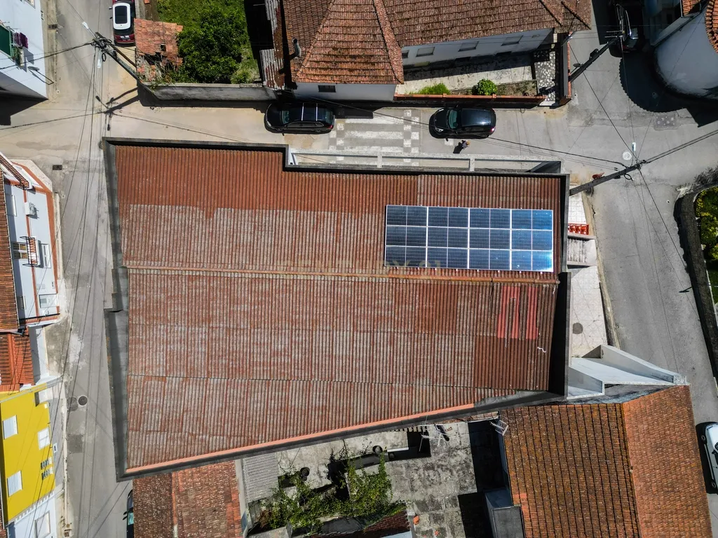 Investimento com Duplo Potencial: Comércio + Habitação em Soure - Image 24