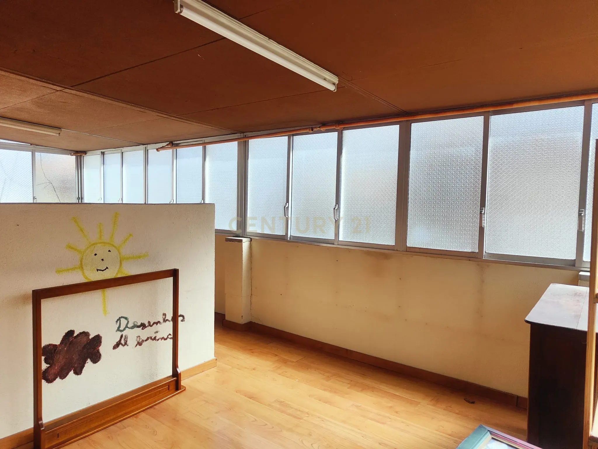 Prédio Bi-Familiar T2 e 2 Anexos Tipologia T1 Em Zona Residencial Tranquila Na Póvoa de Santo Adrião  - Image 43
