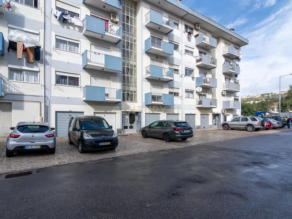Apartamento T2 Alhandra - Image 3