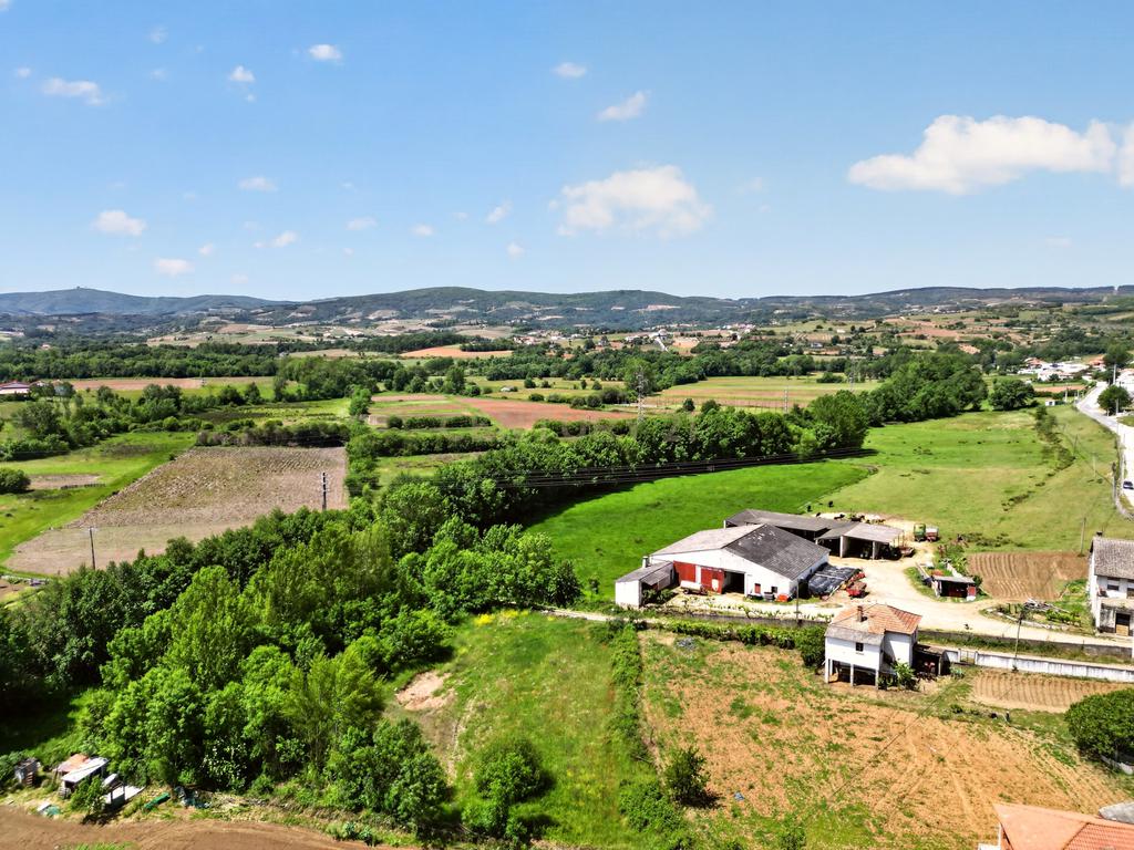 Moradia multi-familiar isolada em Bragança - Image 45