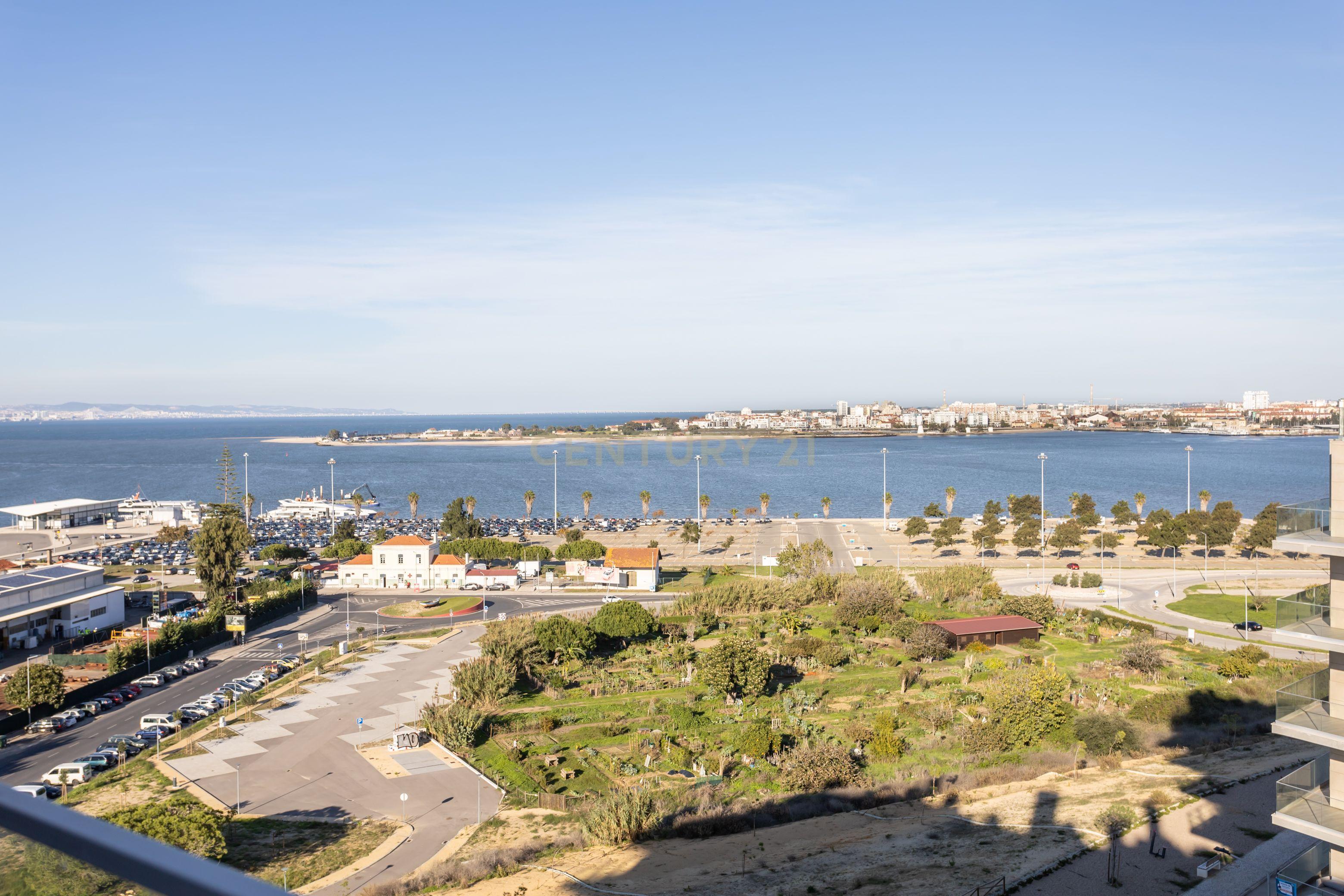 Apartamento T4 Duplex | Quinta da Trindade, Seixal - Image 14