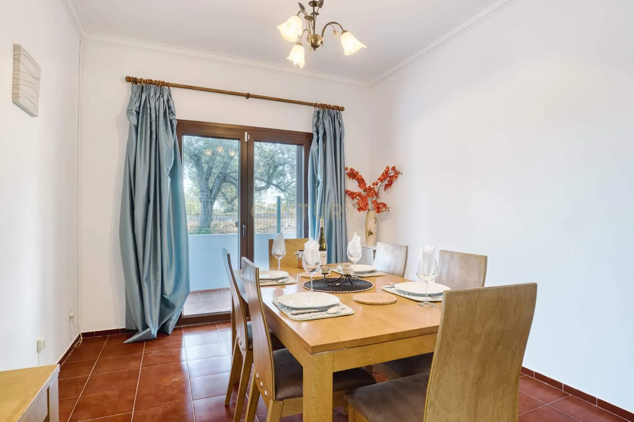 Fotografia 8 de Moradia T3 com Piscina, Amplos Terraços e Vista de Campo e Mar, a 5 Minutos de Tavira