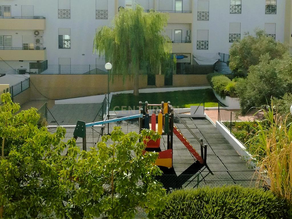 Apartamento T3 em Almancil, condomínio com Piscina, Jardim e Garagem  - Image 34