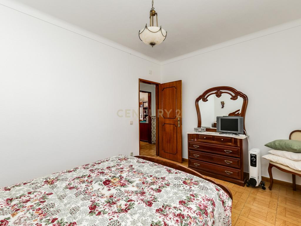 Moradia T8 de 288 m² no Centro de Montargil – Junto à Barragem - Image 19
