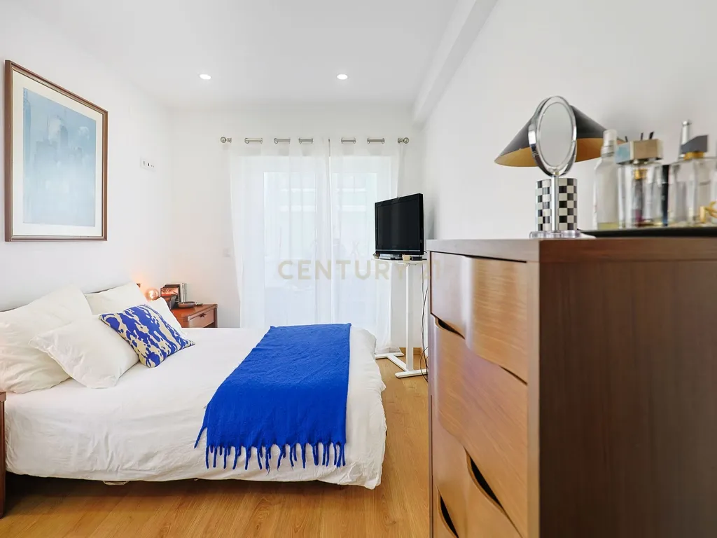 Apartamento T2 Centro de Almada Remodelado - Image 13