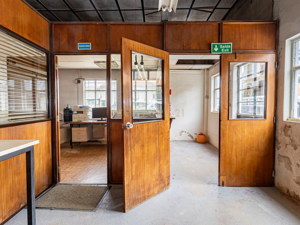 Armazem industrial com logradouro - Image 15