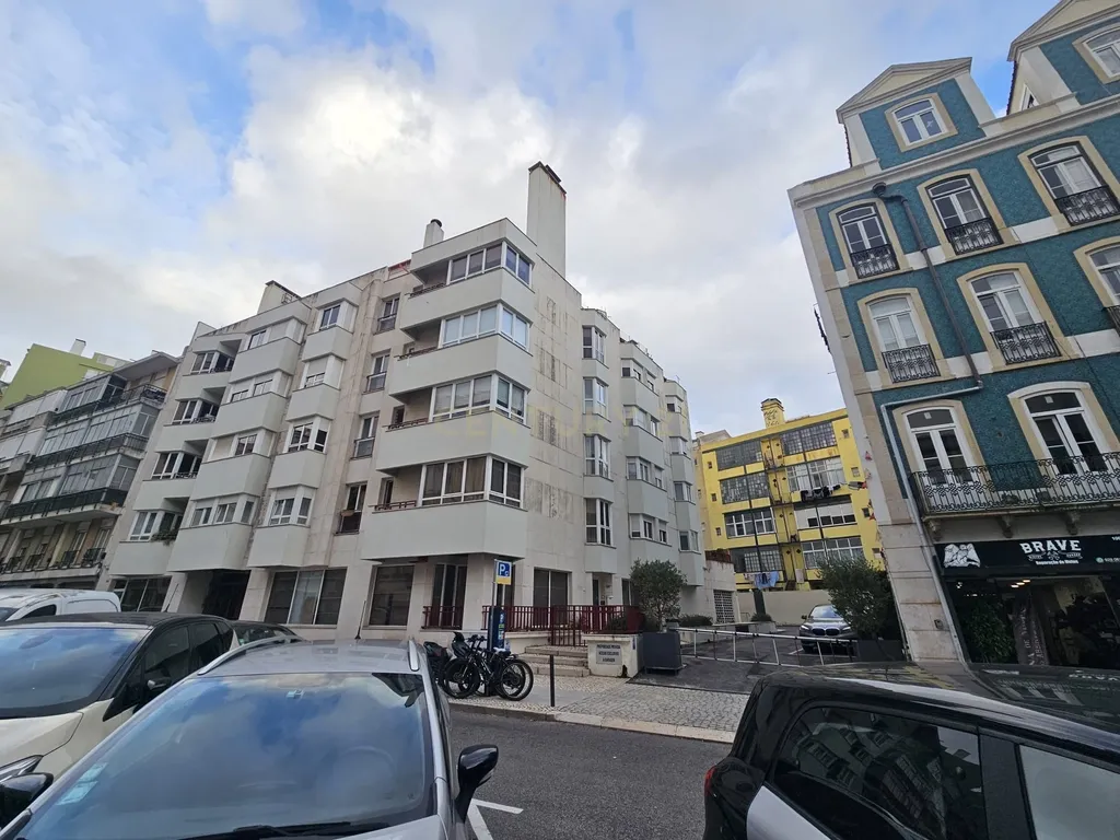 Luxuoso Apartamento T3 com terraço em Arroios, Lisboa - Image 48