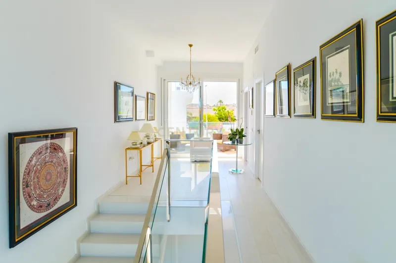 MIRO — Moradia moderna e exclusiva em Gran Alacant - Image 19