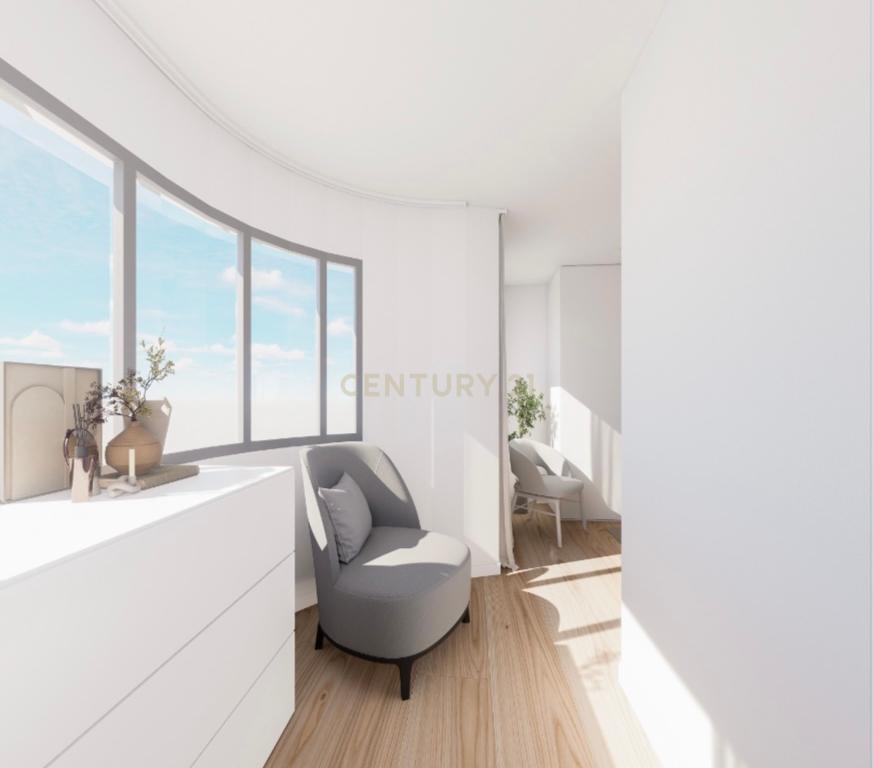 Apartamento T1 com 70 m² em Albufeira – Para Remodelar - Image 9